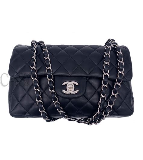 borsa chanel prezzi|borsa chanel classica prezzo.